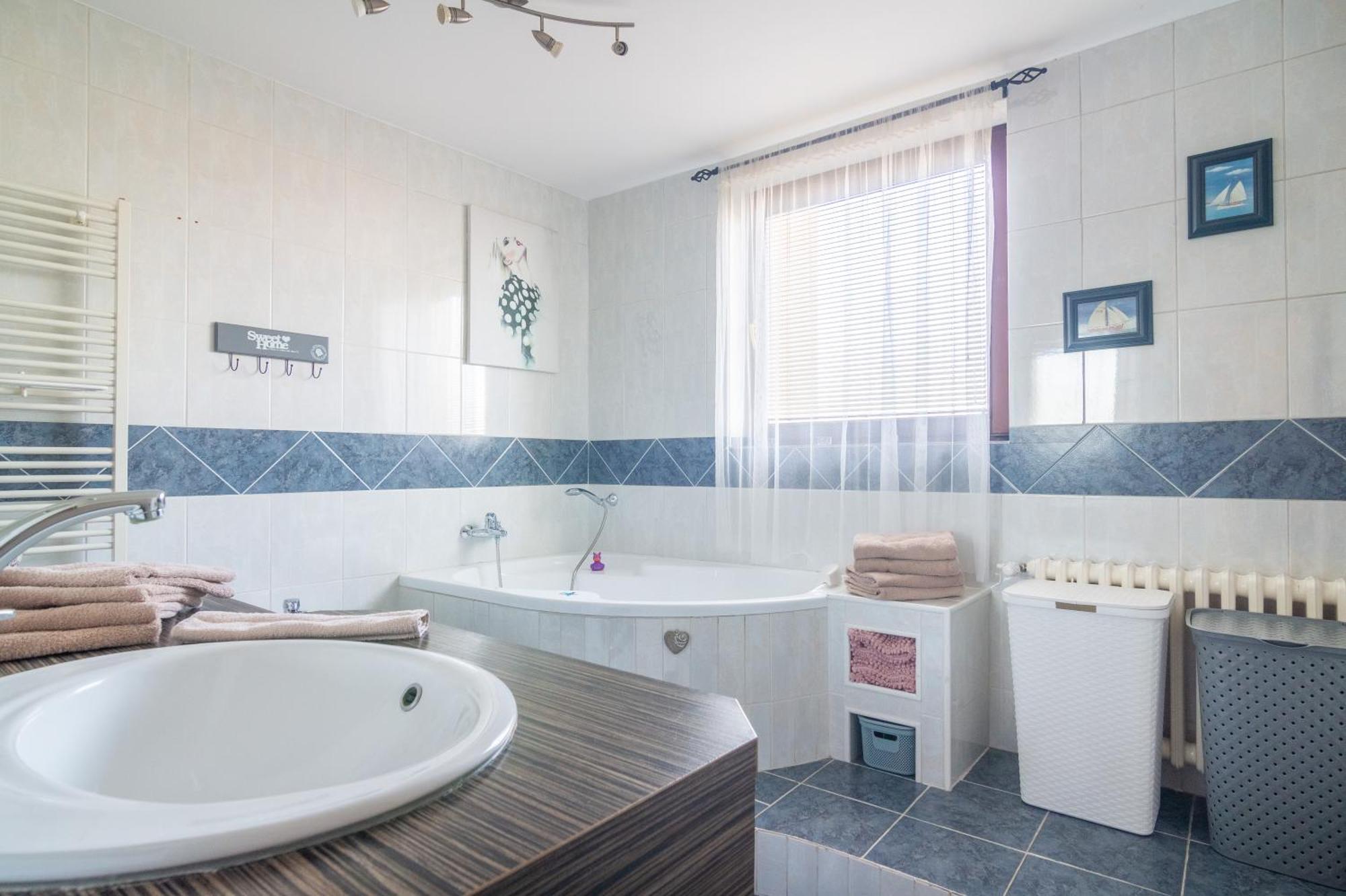 Apartman U Nas Doma Břeclav Exteriör bild